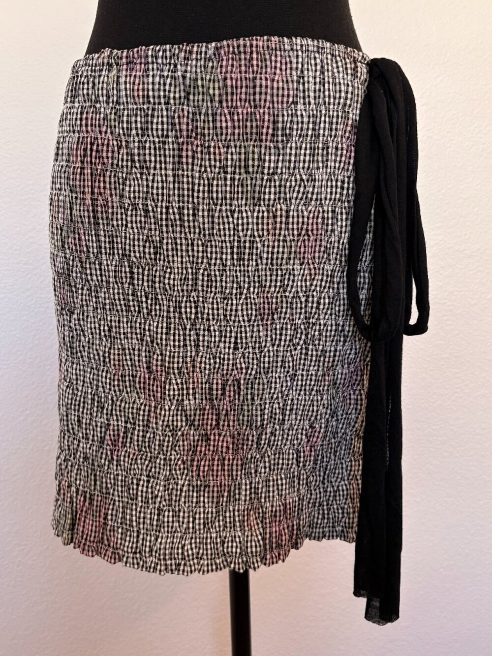 Cute Zemeta puckered gingham skirt Size Small